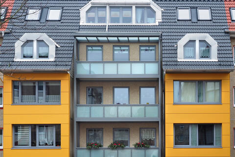 Neue Suhler Mitte / Fassade Details nach Sanierung, Bild: GeWo Städtische Wohnungsgesellschaft mbH Suhl